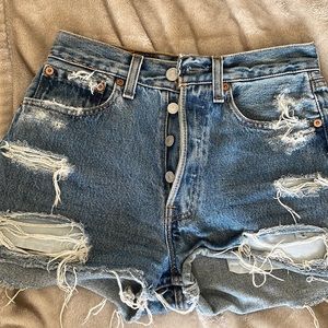 Vintage 501 Levi jean shorts